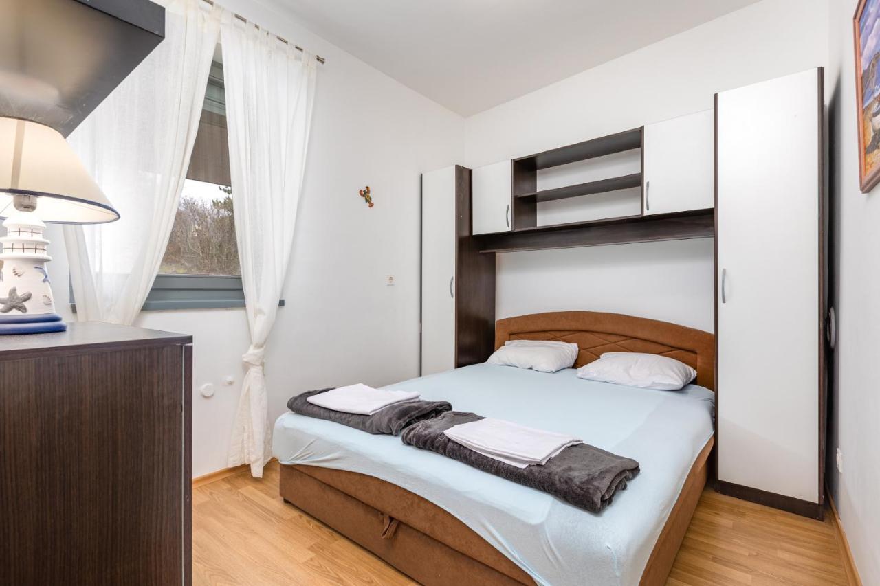 Apartman Leona Daire Vrbnik Dış mekan fotoğraf